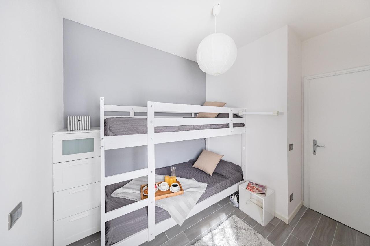 Appartamento Mazzini P1-25 By Wonderful Italy 시르미오네 외부 사진