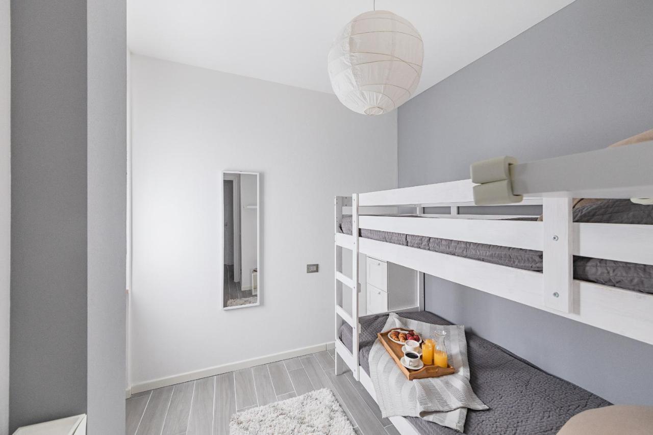 Appartamento Mazzini P1-25 By Wonderful Italy 시르미오네 외부 사진